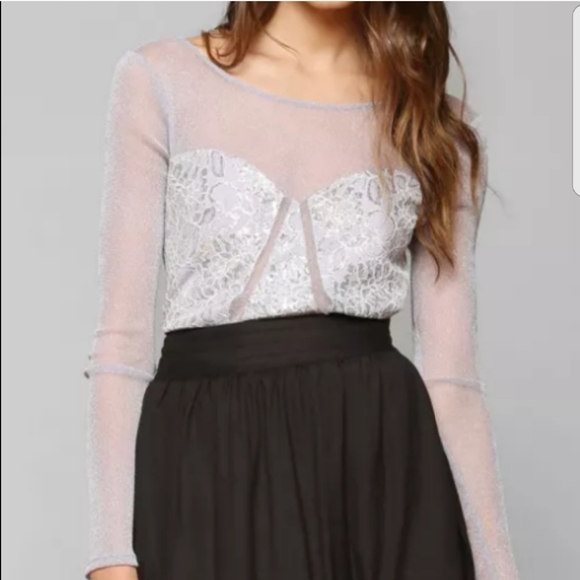 UO KIMCHI BLUE XS Limelight Lilac Sheer Lace Top XS - Picture 2 of 5